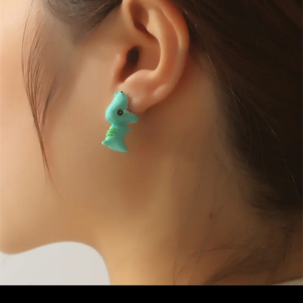 Adorable dinosaur earrings